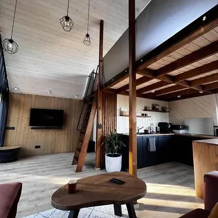 Feel The Breeze - Cozy Luxury