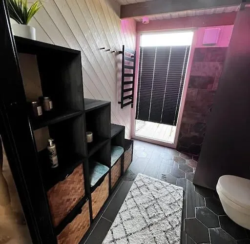 Feel The Breeze - Cozy Luxury